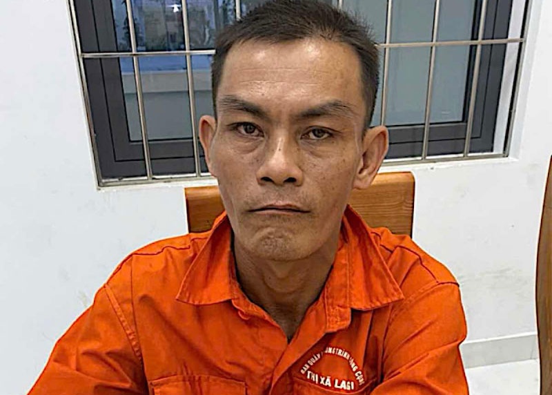 Sau 22 nam tron truy na, bi bat trong luc di cau ca giai tri hinh anh