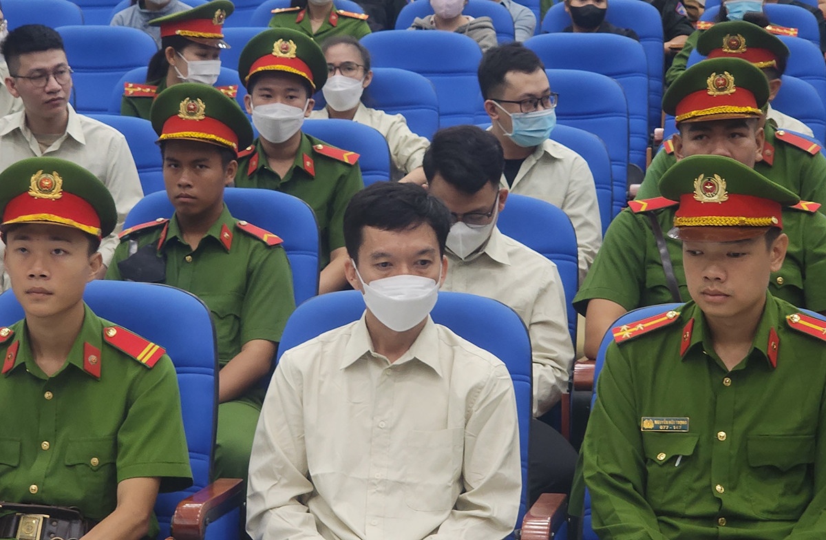 'Tap doan' doi no thue doa cho no truong, sat hai nguoi than giao vien hinh anh