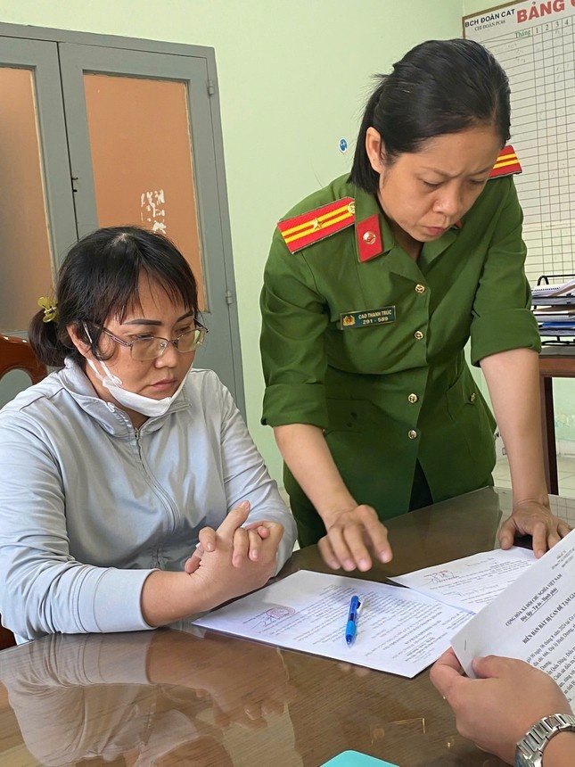 Nữ kế toán trưởng,  Chiếm đoạt 4 tỷ,  Ngô Thị Thương ảnh 1 Nu ke toan truong,  Chiem doat 4 ty,  Ngo Thi Thuong anh 1