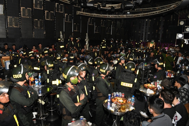 Quán bar Phương Lâm,  Bar Phương Lâm,  TP.HCM,  Khách sạn Phi Long,  Công ty Appeal,  Màu xanh Chàm,  Kinh doanh Homie,  Quán bar Ferso,  Quán bar Dubai ảnh 1 Quan bar Phuong Lam,  Bar Phuong Lam,  TP.HCM,  Khach san Phi Long,  Cong ty Appeal,  Mau xanh Cham,  Kinh doanh Homie,  Quan bar Ferso,  Quan bar Dubai anh 1