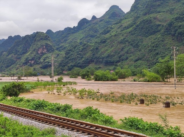 Canh bao mua lon, sat lo dat o Lang Son hinh anh