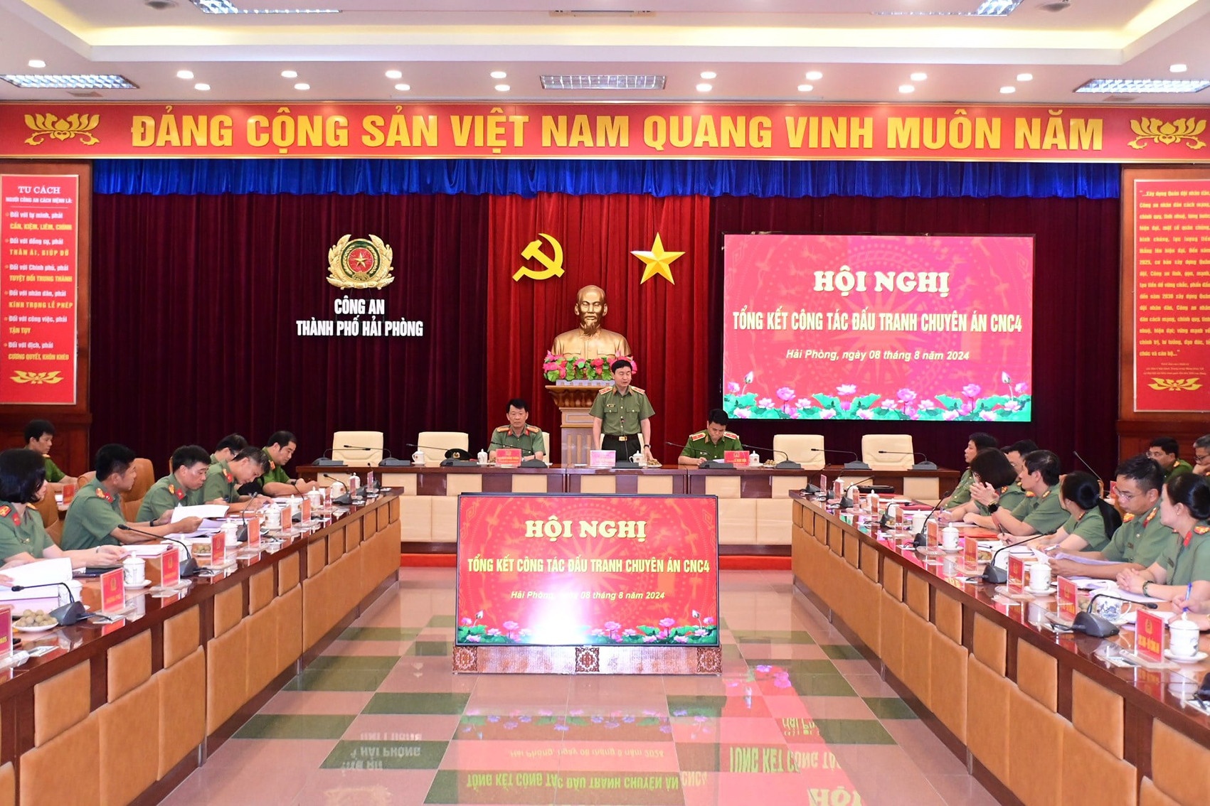 Tổ chức cờ bạc,  Đô thị Our City,  Hiệp Phong Việt Nam,  Công ty Hiệp Phong,  Chuyên án CNC4 ảnh 1 To chuc co bac,  Do thi Our City,  Hiep Phong Viet Nam,  Cong ty Hiep Phong,  Chuyen an CNC4 anh 1
