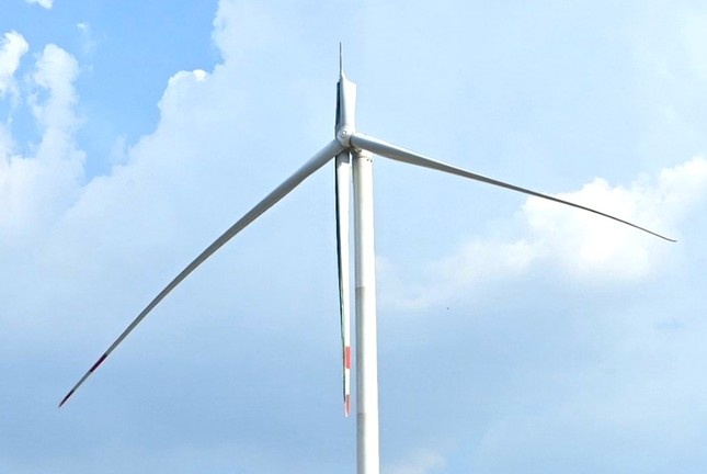 Bo Cong an yeu cau EVN cung cap ho so 32 nha may dien gio hinh anh