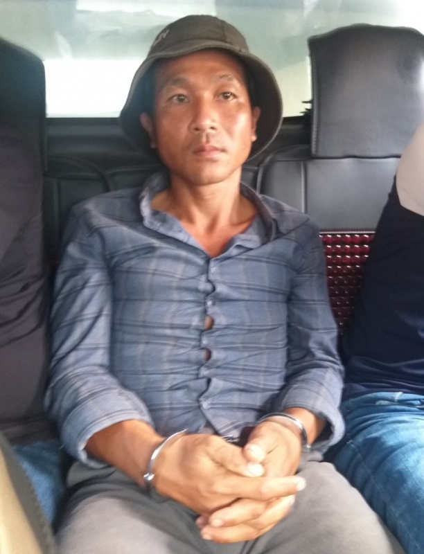 Tron na,  2 nam truy tim,  Tu Du Hoc anh 1