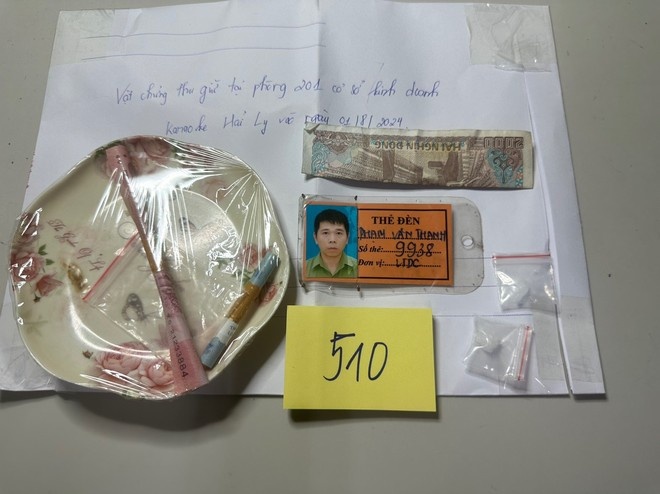 Le Hai Dang,  Nguyen Van Trung,  Pham Van Thanh,  Karaoke Hai Ly,  Quang Ninh anh 2