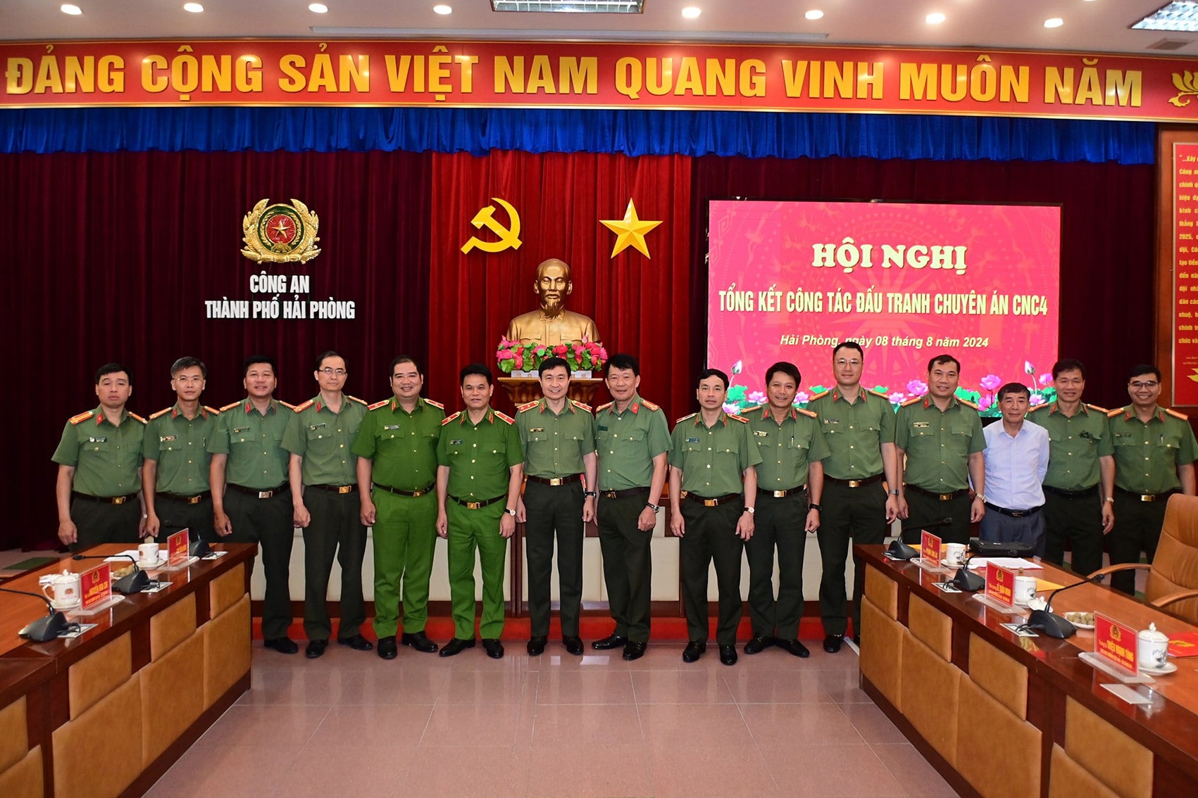 Tổ chức cờ bạc,  Đô thị Our City,  Hiệp Phong Việt Nam,  Công ty Hiệp Phong,  Chuyên án CNC4 ảnh 3 To chuc co bac,  Do thi Our City,  Hiep Phong Viet Nam,  Cong ty Hiep Phong,  Chuyen an CNC4 anh 3