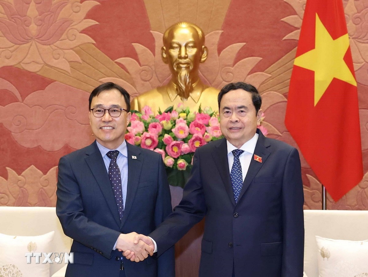 Chu tich Quoc hoi anh 5