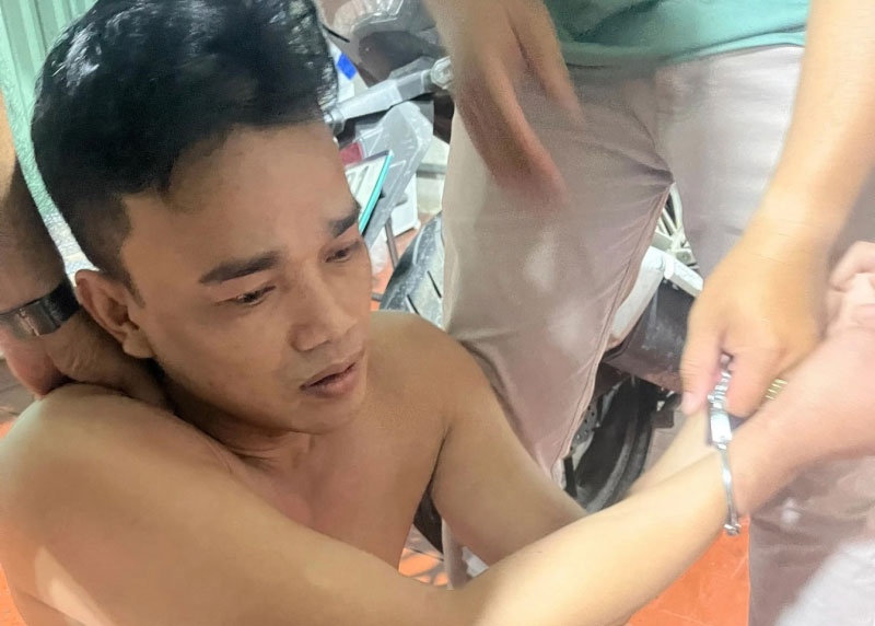 Thay ten doi ho, lam gia giay to de tron truy na hinh anh