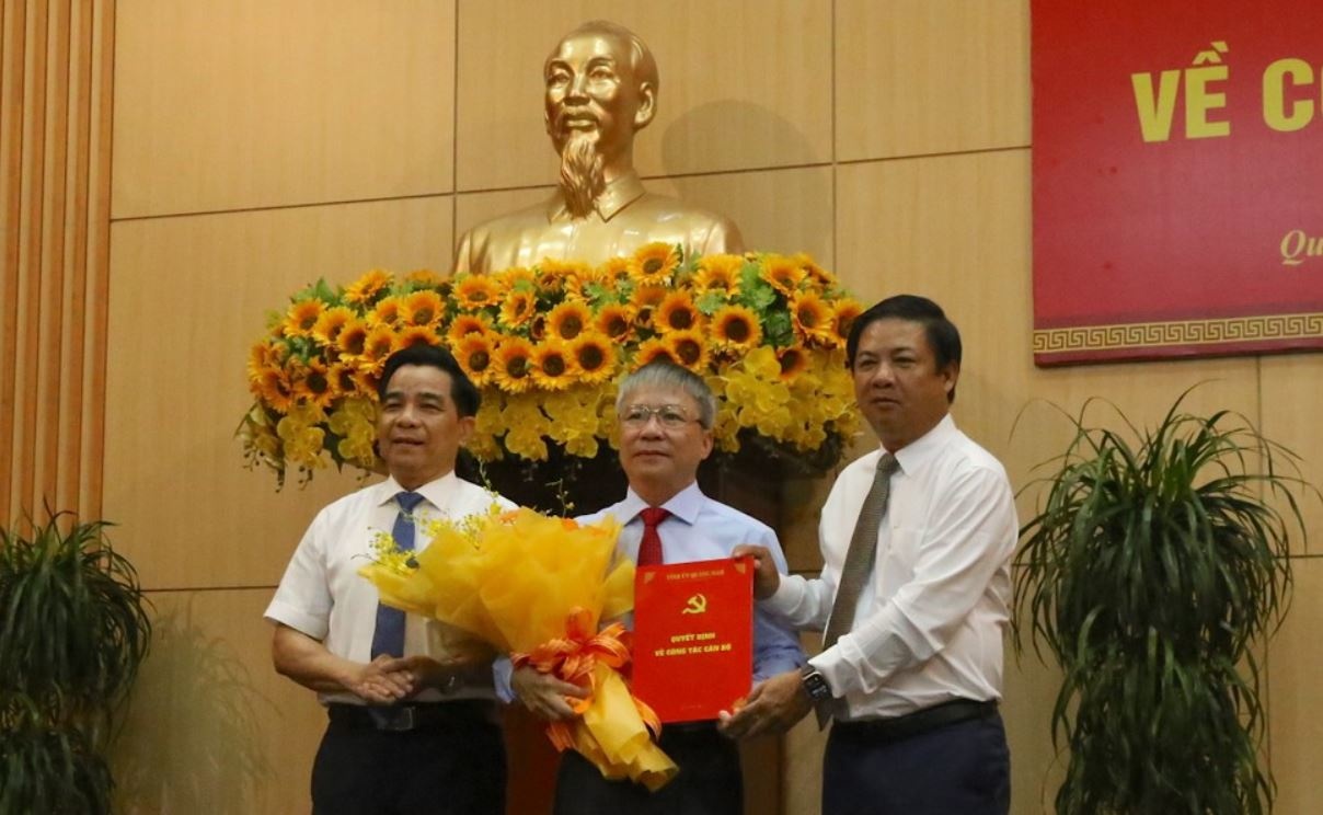 Chuan y Thieu tuong Nguyen Duc Dung lam Pho Bi thu Tinh uy Quang Nam hinh anh