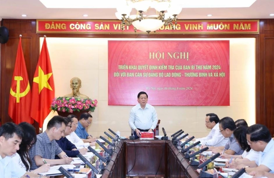 Doan Kiem tra cua Ban Bi thu lam viec tai Bo LDTBXH hinh anh