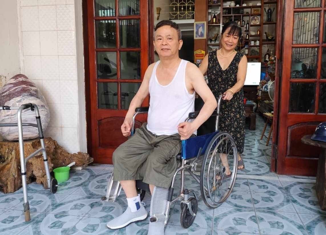 Nguoi dan ong liet hai chan bi tinh thieu hon 10 nam huong luong huu? hinh anh