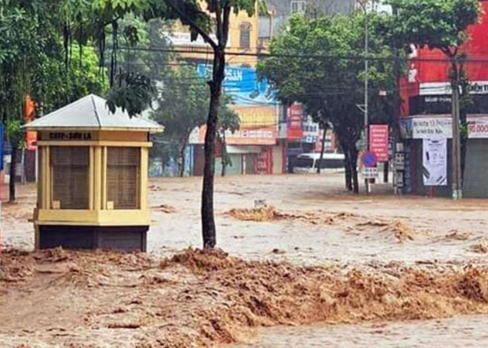 Canh bao lu quet, sat lo dat o 15 tinh do mua lon va thoi tiet 10 ngay hinh anh