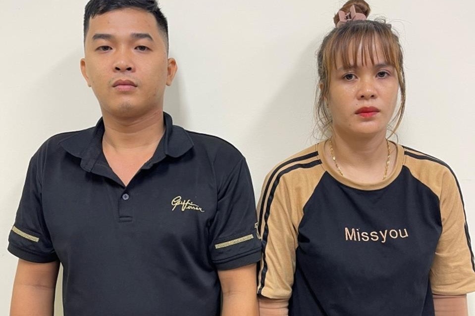 Lam gia con dau,  Cao Van Thai Huong,  Dong Thi Kieu anh 1