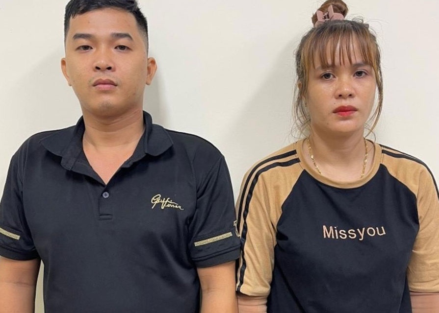 Bat doi nam nu lam gia con dau, tai lieu co quan nha nuoc hinh anh