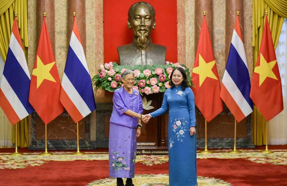 Pho Chu tich nuoc Vo Thi Anh Xuan gap Cong chua Thai Lan hinh anh