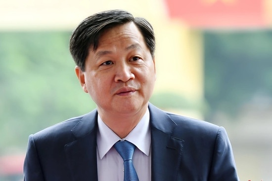 Bo Chinh tri ky luat canh cao ong Le Minh Khai hinh anh