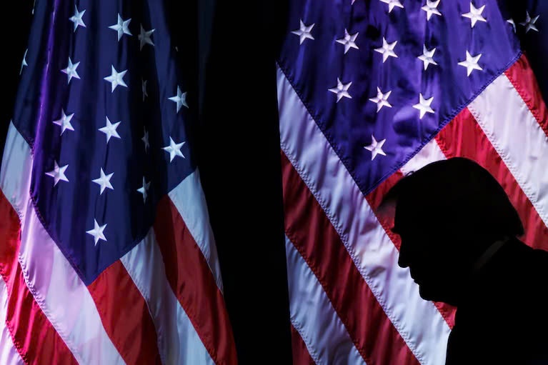 Van phong chien dich tranh cu cua ong Trump bi dot nhap hinh anh