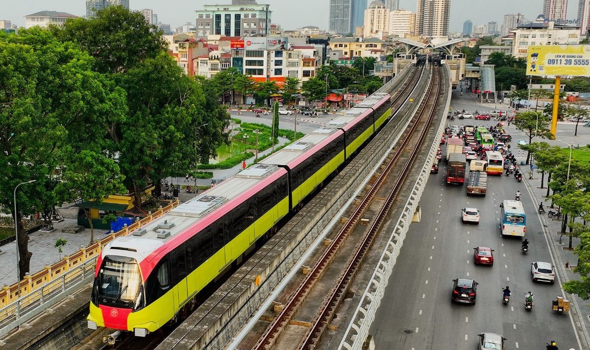 Xong 400 km metro trong 11 nam la thach thuc rat lon voi Ha Noi hinh anh