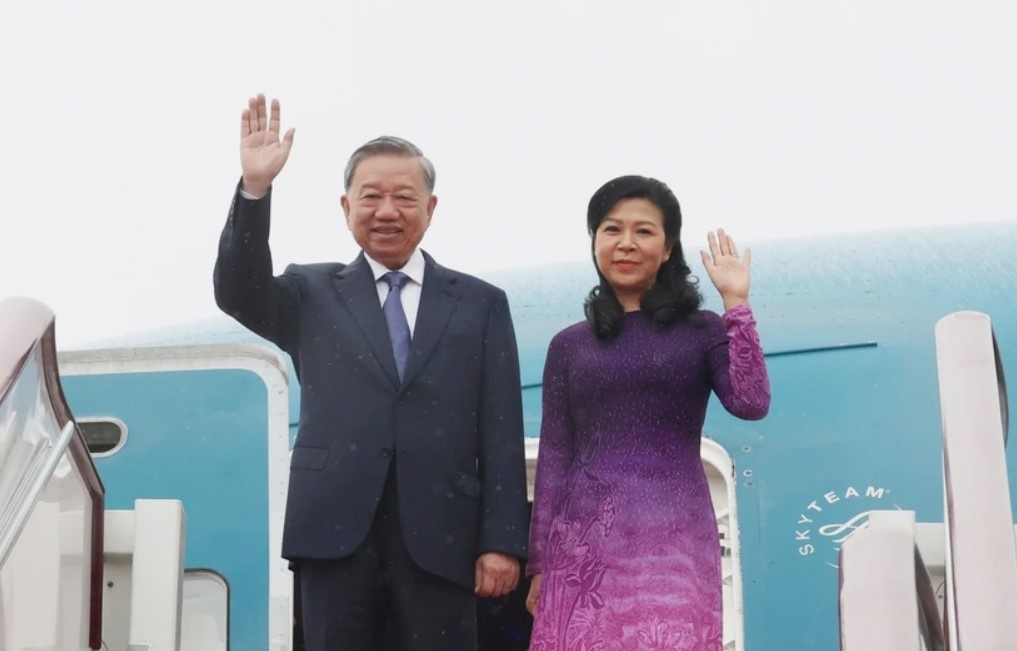 Tong Bi thu, Chu tich nuoc To Lam va Phu nhan den thu do Bac Kinh hinh anh