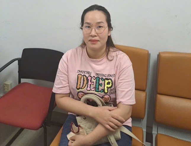 Bat nu doi tuong bi truy na dac biet nguy hiem ngay tai san bay hinh anh