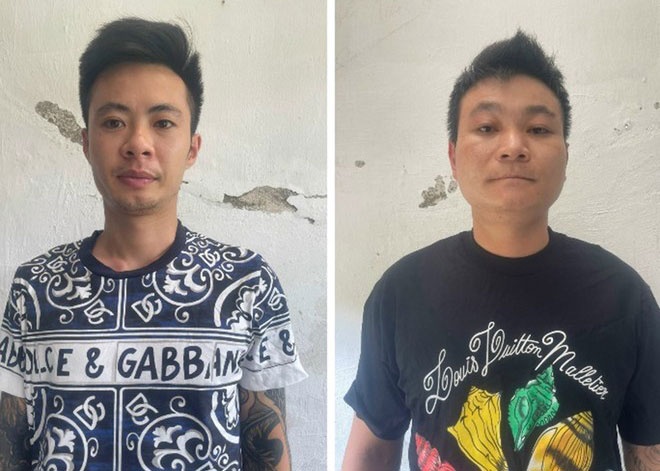 Khoi to 2 doi tuong mang sung den na dan dan mat doi thu hinh anh