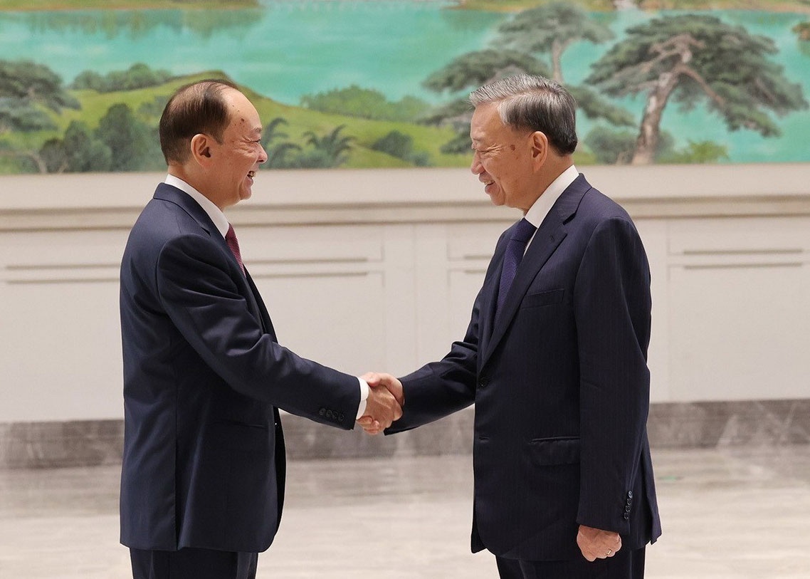 Tong Bi thu To Lam de nghi Quang Dong tang hop tac voi dia phuong VN hinh anh