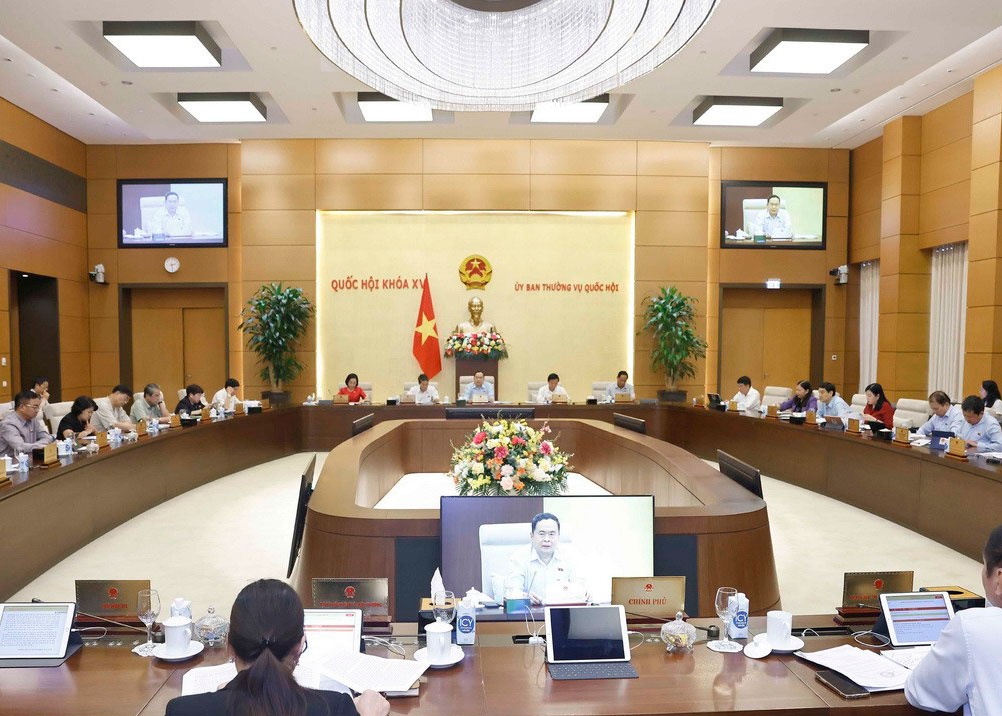 Phien hop thu 36 cua Uy ban Thuong vu Quoc hoi se khai mac ngay 19/8 hinh anh