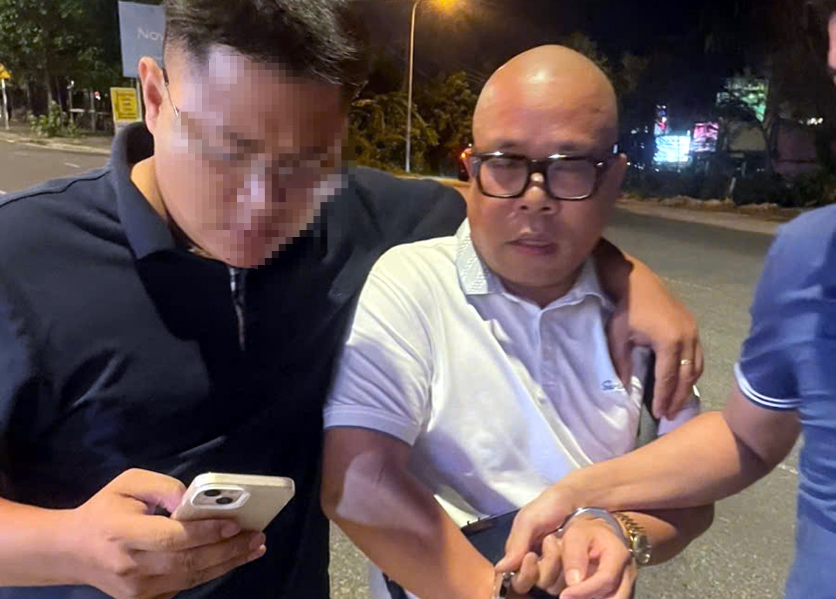 Canh sat hinh su Ha Noi bat giu doi tuong truy na dac biet nguy hiem hinh anh