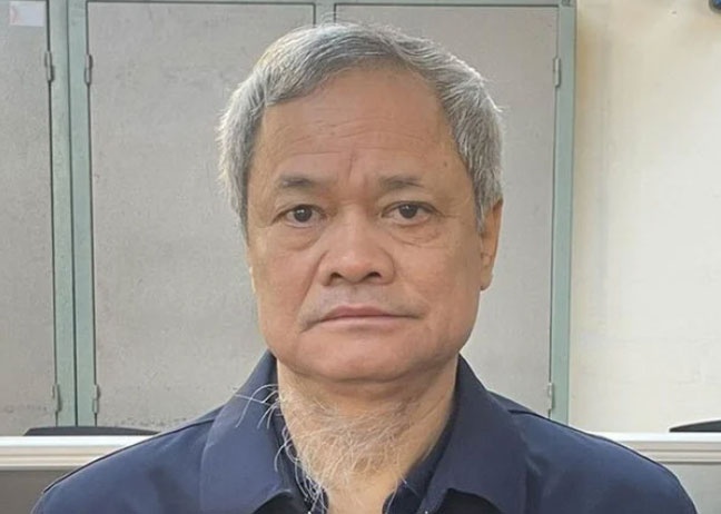 Cuu Chu tich Bac Ninh Nguyen Tu Quynh nhan qua sinh nhat 1 ty tu AIC hinh anh