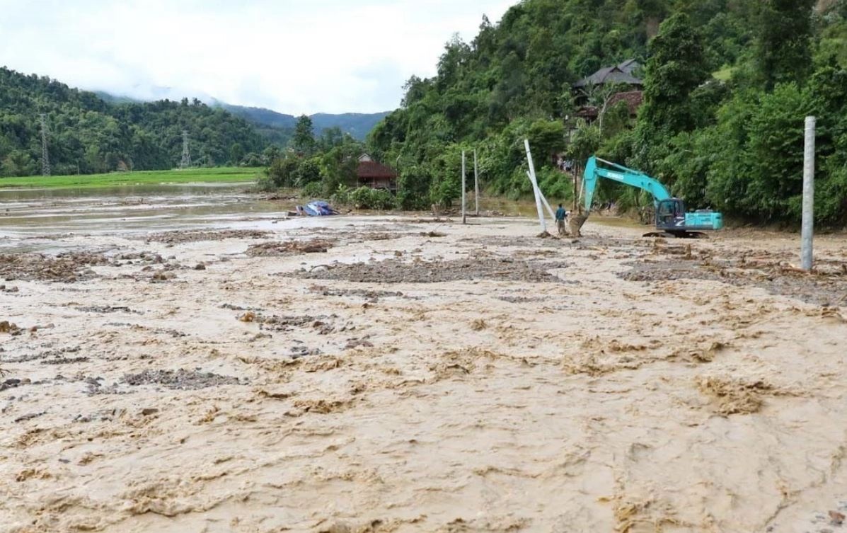 Mot phu nu o Tuyen Quang bi lu cuon tu vong hinh anh
