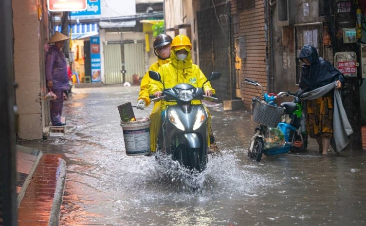 Thoi tiet 21/8: Ha Noi mua gia tang hinh anh