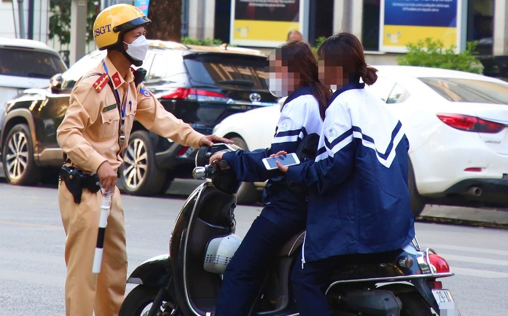 Thu tuong yeu cau bao dam an toan giao thong dip Le Quoc khanh 2/9 hinh anh