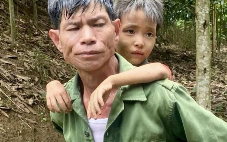 Be trai 6 tuoi song sot sau 4 ngay lac trong rung hinh anh