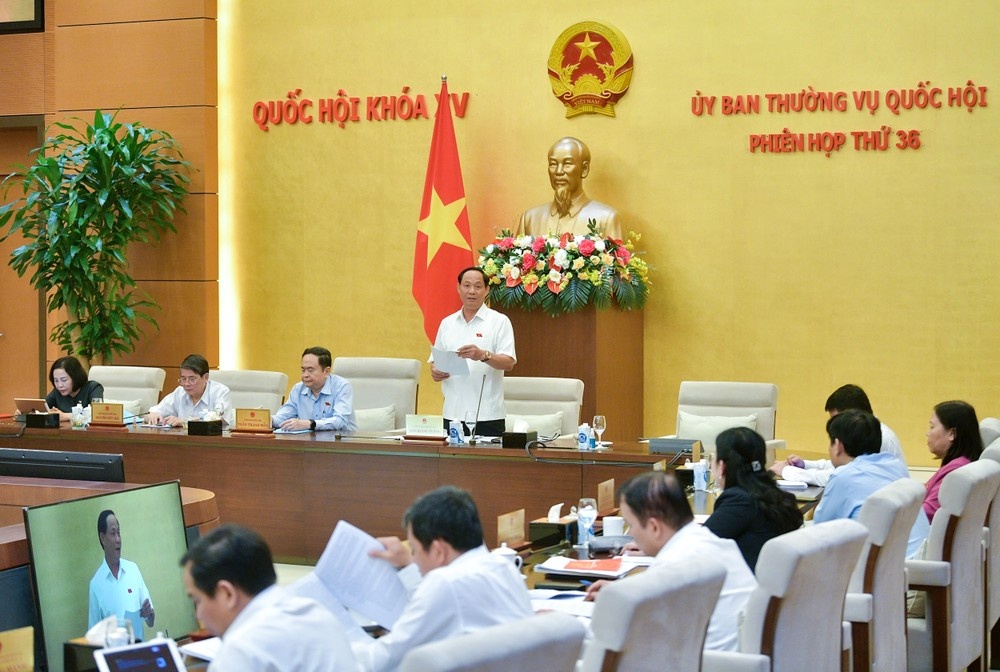 Uy ban Thuong vu Quoc hoi cho y kien ve cong tac nhan su hinh anh