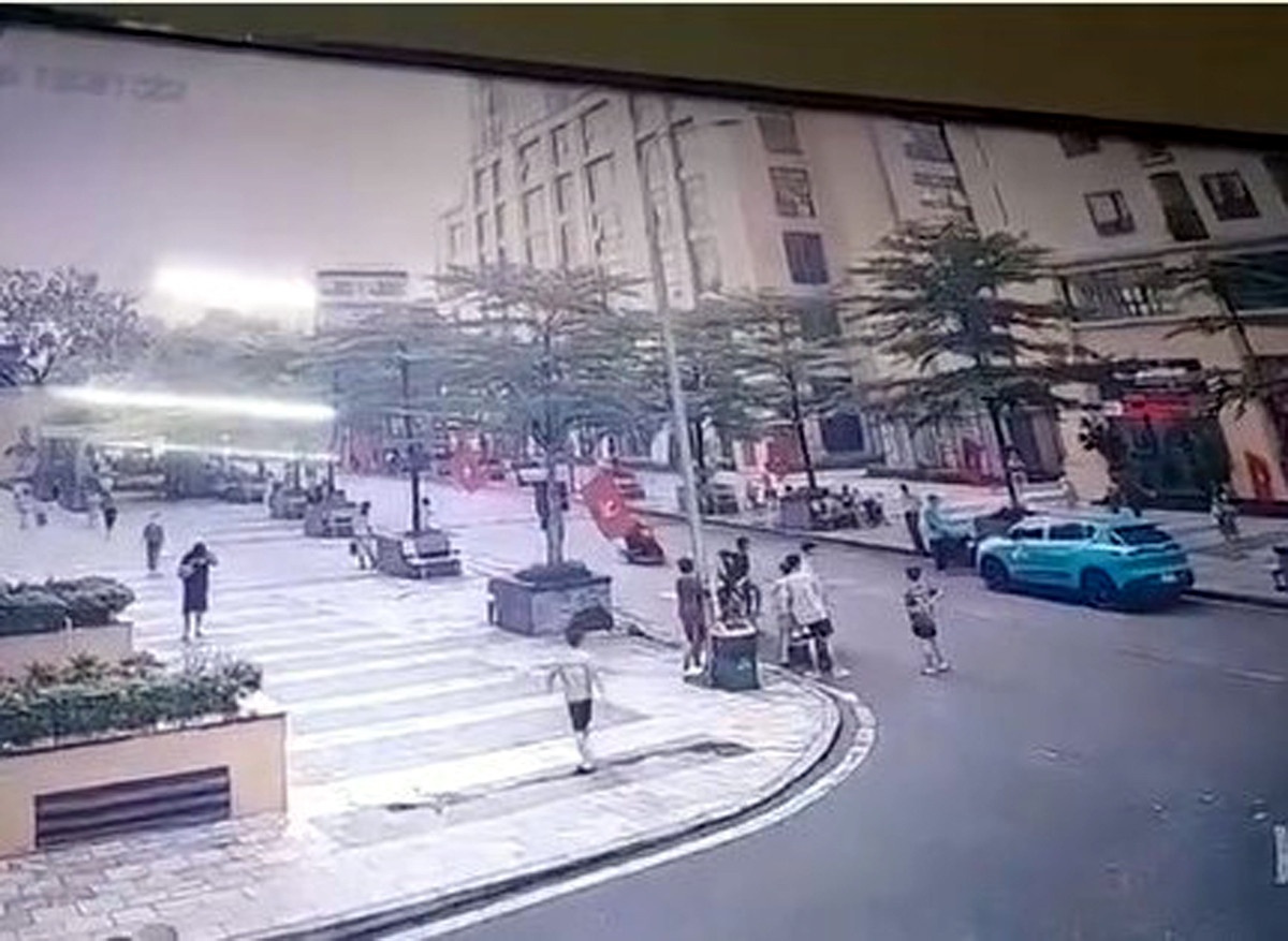 Be 12 tuoi bi danh anh 1