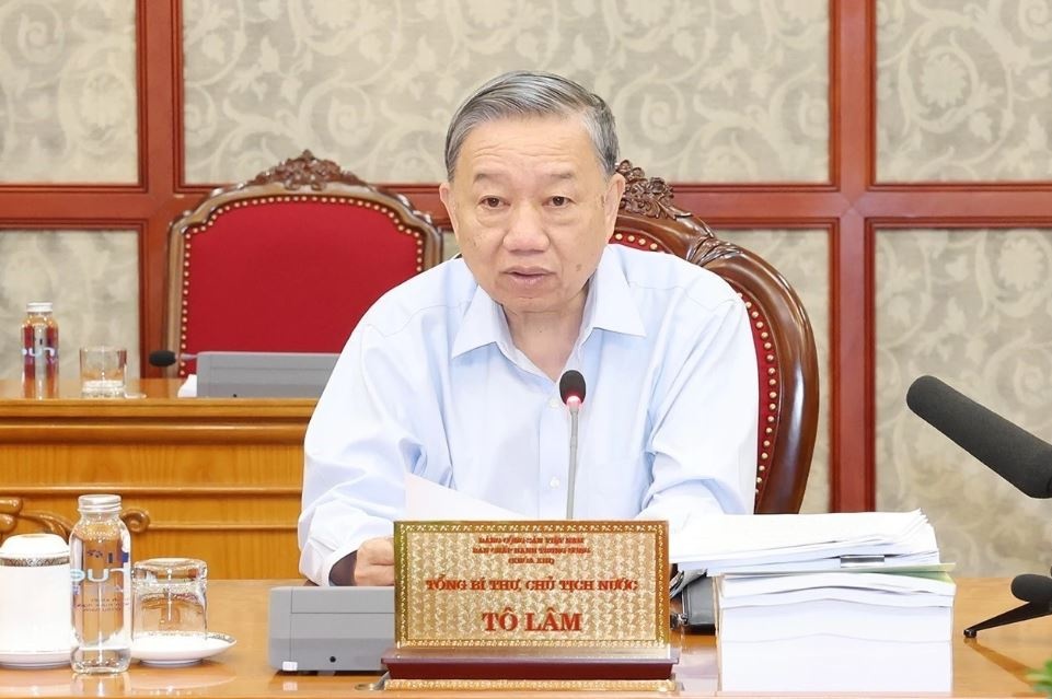 Tong Bi thu chu tri hop Bo Chinh tri ve Quy hoach TP.HCM hinh anh