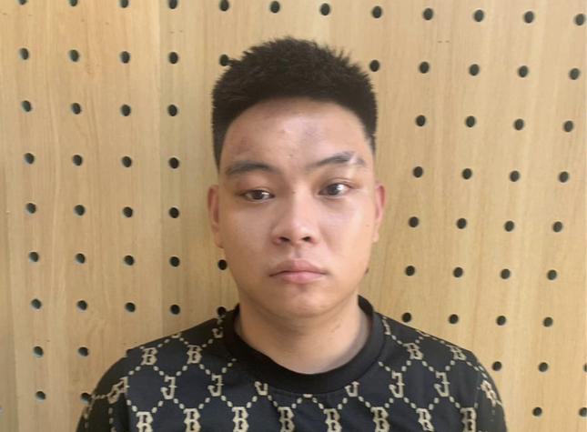 Bat doi tuong danh chau be 3 tuoi den bat tinh hinh anh