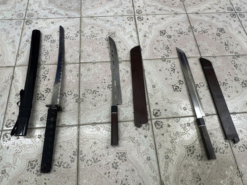 Xu ly 2 nhom nam, nu dung ma tau hon chien, gay roi trong dem hinh anh