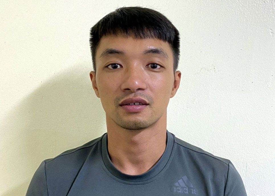 Khoi to tai xe tan cong 6 nguoi o ben xe Giap Bat hinh anh