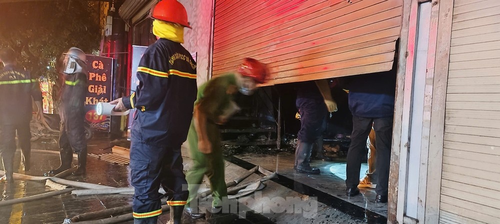 Chay kho hang Ha Noi anh 2