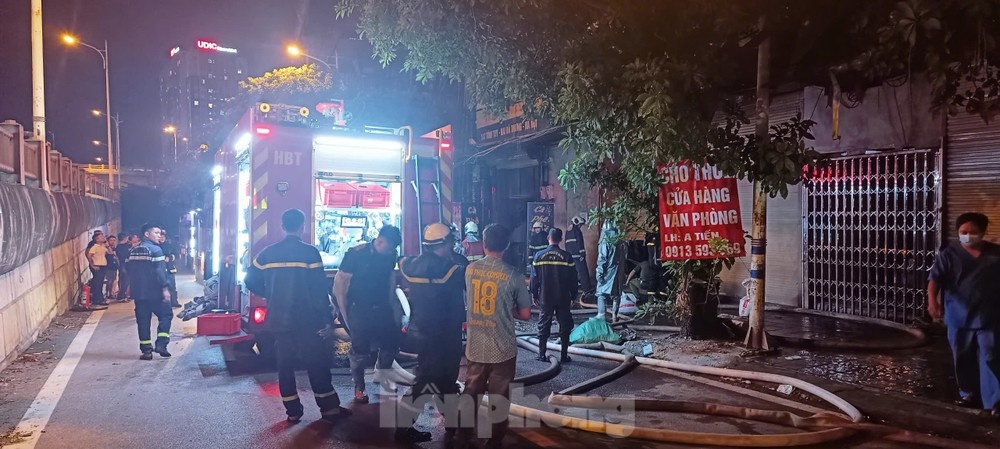 Chay kho hang Ha Noi anh 4