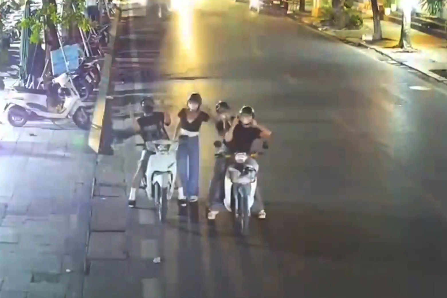 Check in iHaNoi Ha Noi anh 1