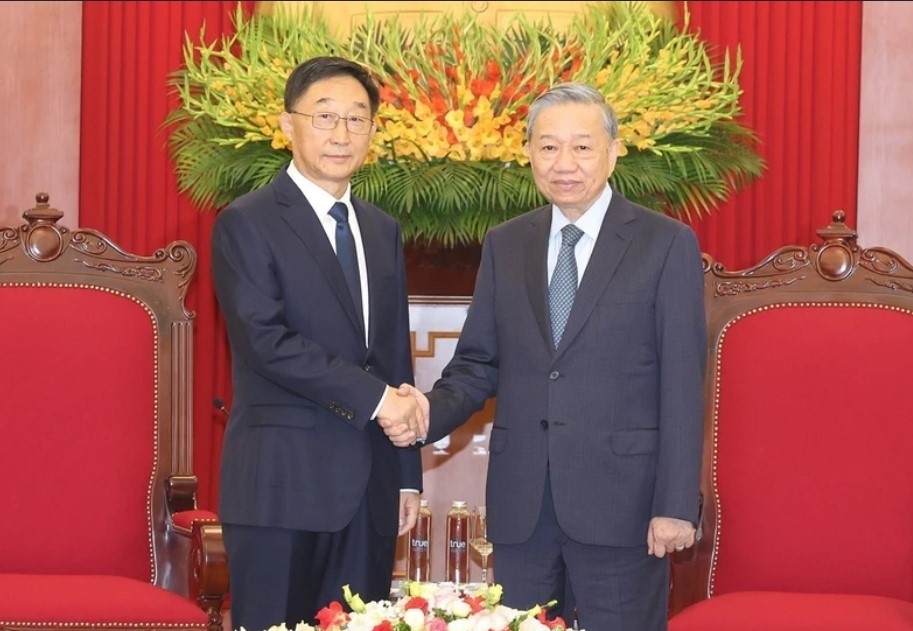 Tong Bi thu, CTN To Lam tiep Bi thu Khu tu tri dan toc Choang Quang hinh anh