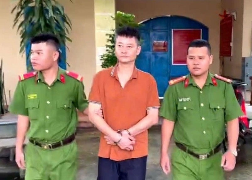 Hai lan nhan hoi lo, mot giam doc o Dak Lak bi bat hinh anh