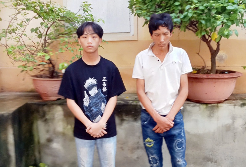 Giao ma tuy cho con rieng cua vo dem ban hinh anh