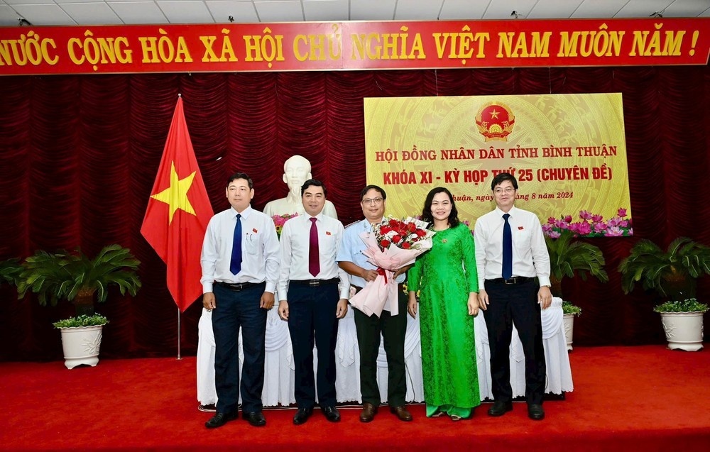 Dieu dong nhan su anh 4