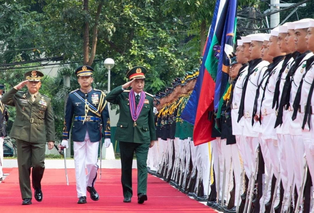 Bo truong Quoc phong Phan Van Giang tham Philippines hinh anh