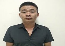 Bat 3 doi tuong dung oto di trom sau rieng hinh anh