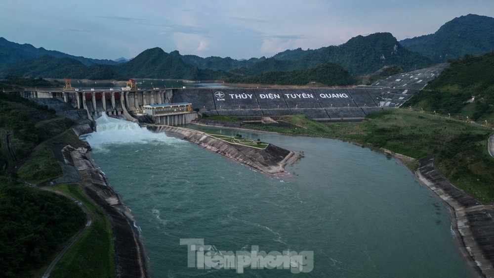 Thuy dien Tuyen Quang anh 1