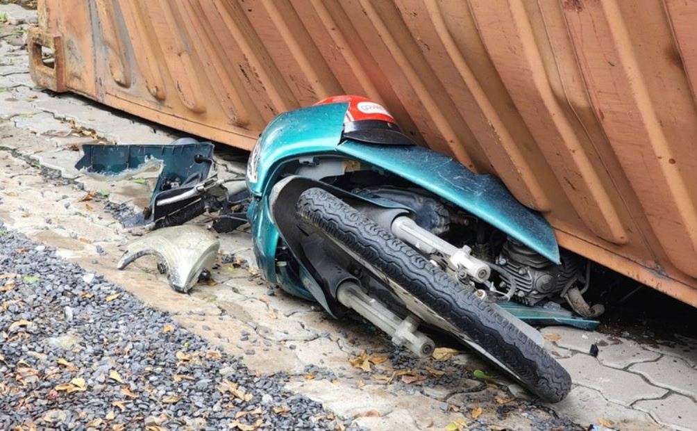 Xe container de bep xe may o TP.HCM hinh anh